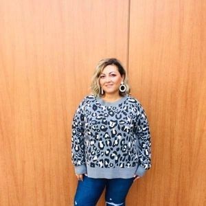 Meet your Posher, Daniela